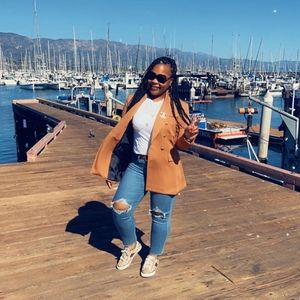 Meet your Posher, Shanitha